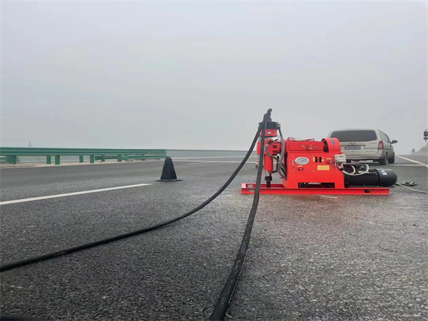 弋江马路路基路面开裂下沉注浆加固灌浆